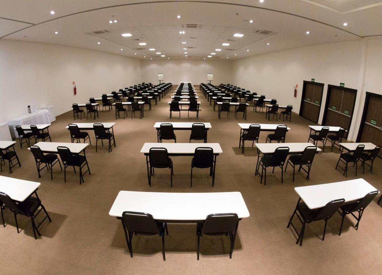 Uberlândia Gran Executive Hotel מראה חיצוני תמונה