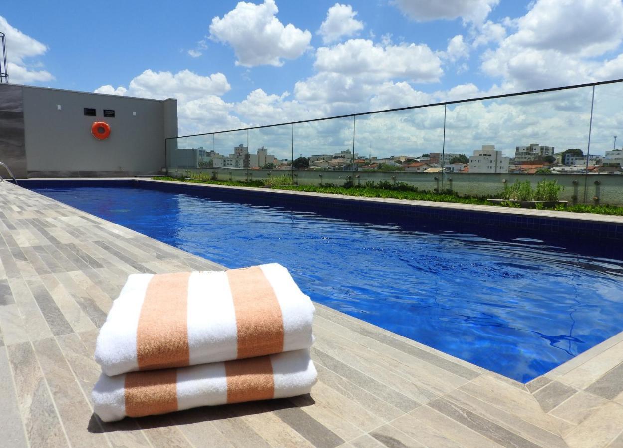 Uberlândia Gran Executive Hotel מראה חיצוני תמונה