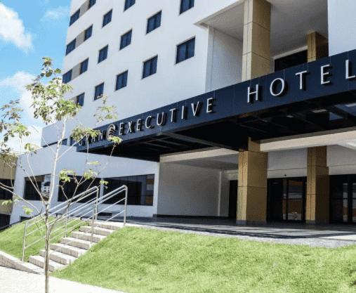 Uberlândia Gran Executive Hotel מראה חיצוני תמונה