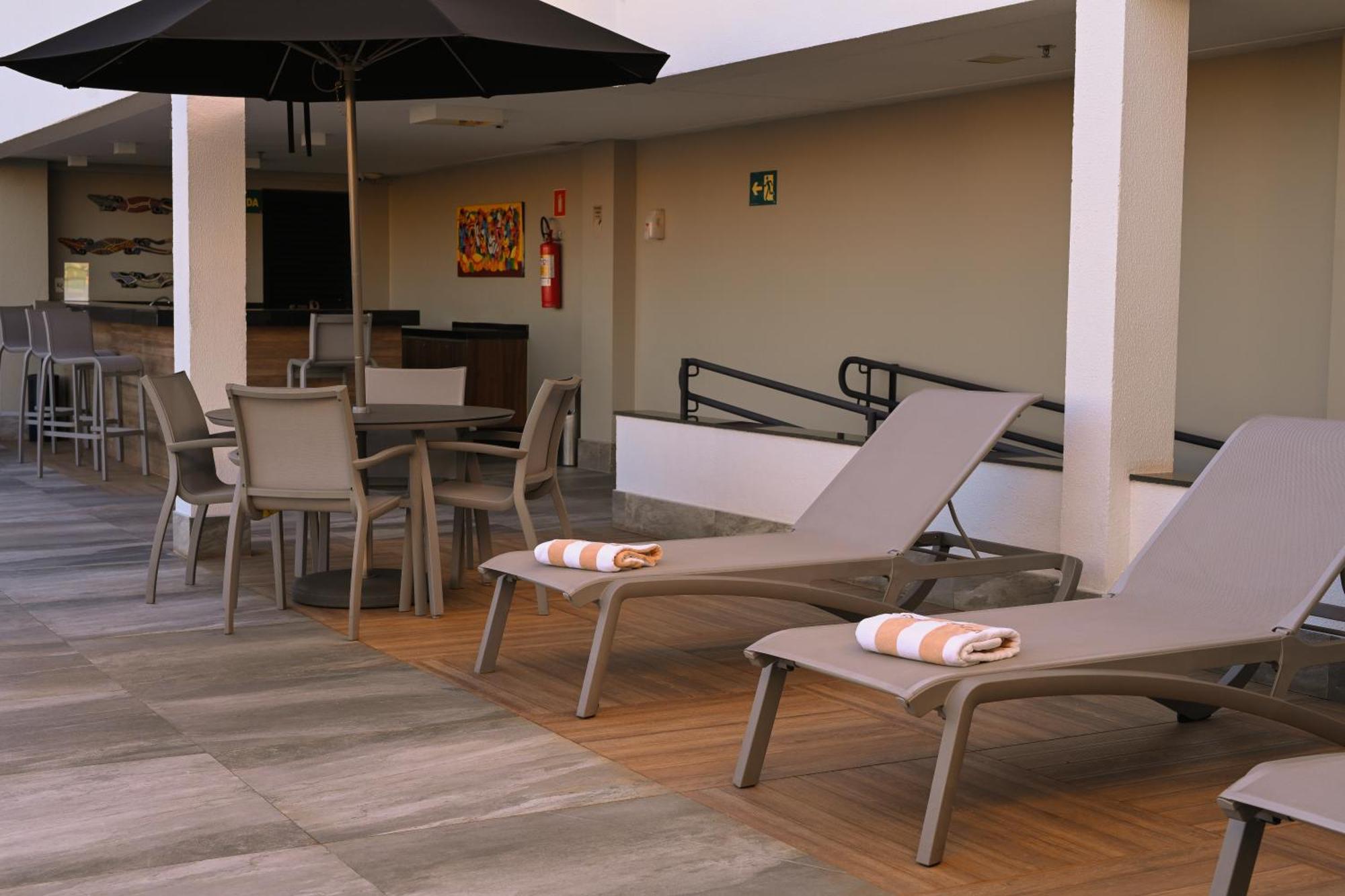 Uberlândia Gran Executive Hotel מראה חיצוני תמונה